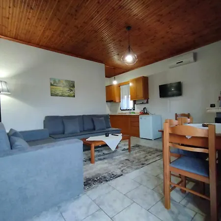 Mythos Guest house *
