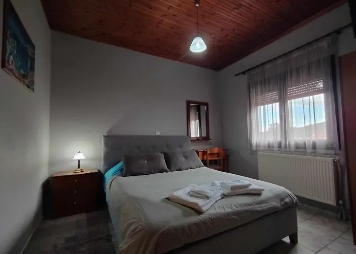 Πανσιόν Mythos Όρμα