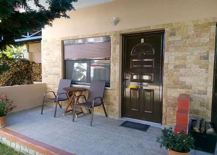 Mythos Πανσιόν 3*